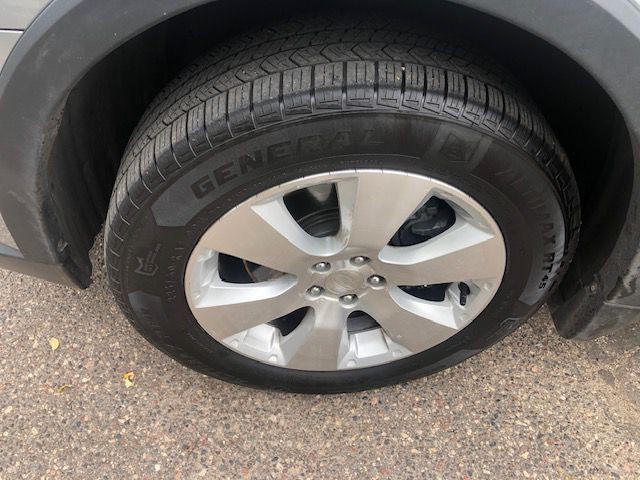 2011 Subaru Outback Image 5