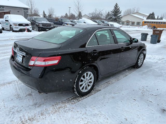 2011 Toyota Camry Image 4