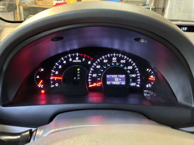 2011 Toyota Camry Image 10