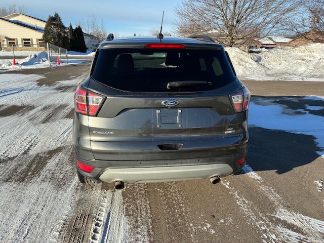 2017 Ford Escape Image 2
