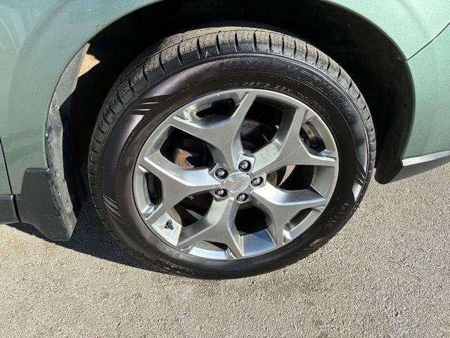 2015 Subaru Forester Image 9