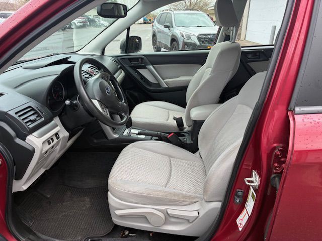 2014 Subaru Forester Image 10