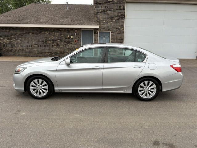 2014 Honda Accord Image 1