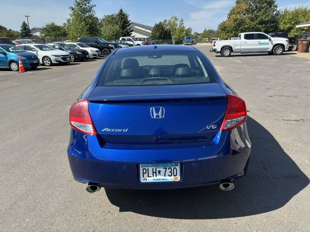 2011 Honda Accord Image 2