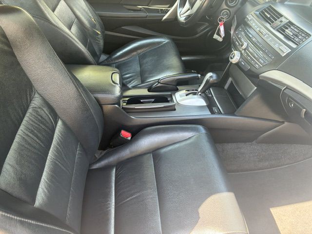 2011 Honda Accord Image 8