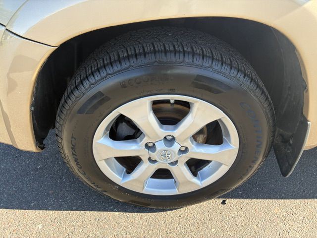 2010 Toyota Rav4 Image 5