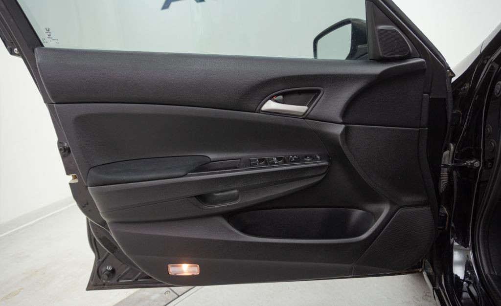 2012 Honda Accord Image 24