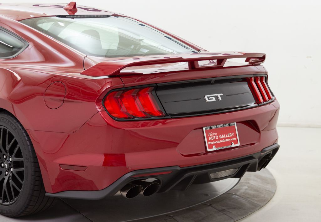 2020 Ford Mustang Image 13