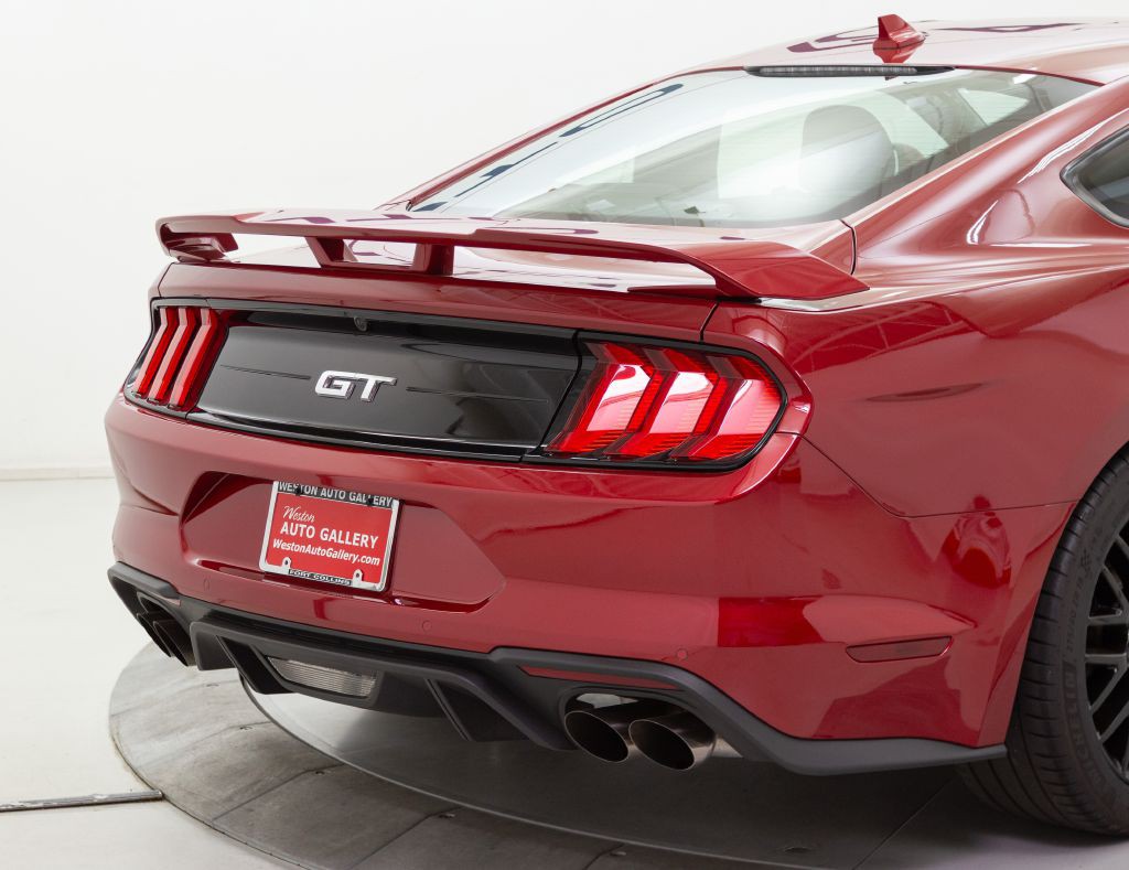 2020 Ford Mustang Image 14