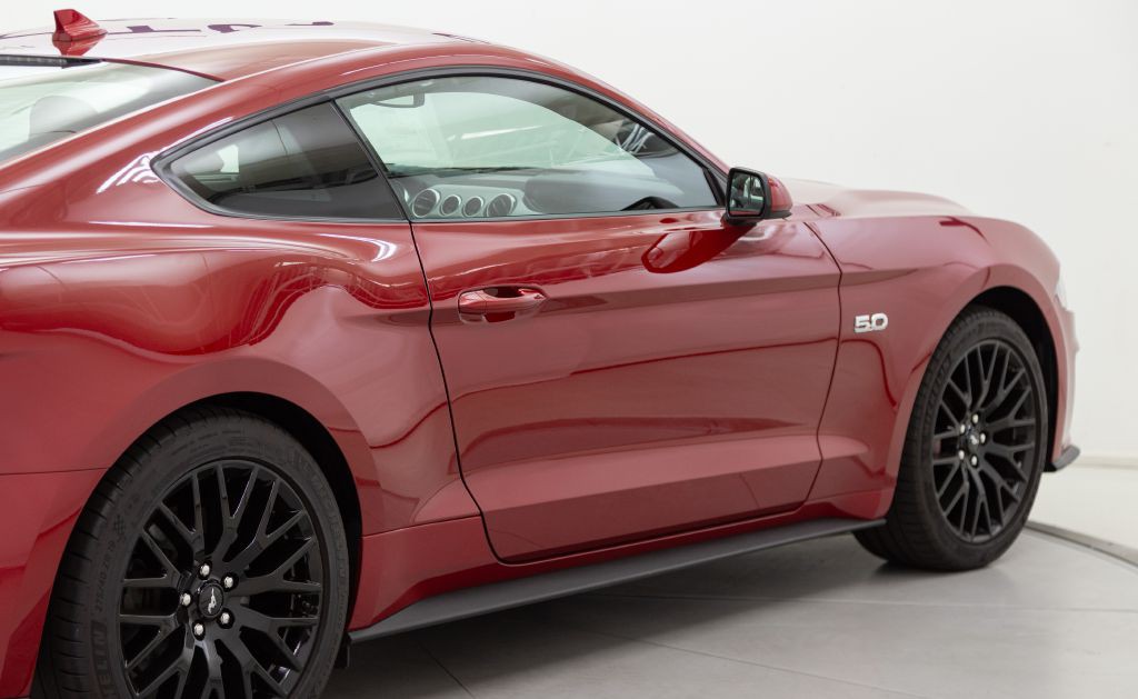 2020 Ford Mustang Image 16