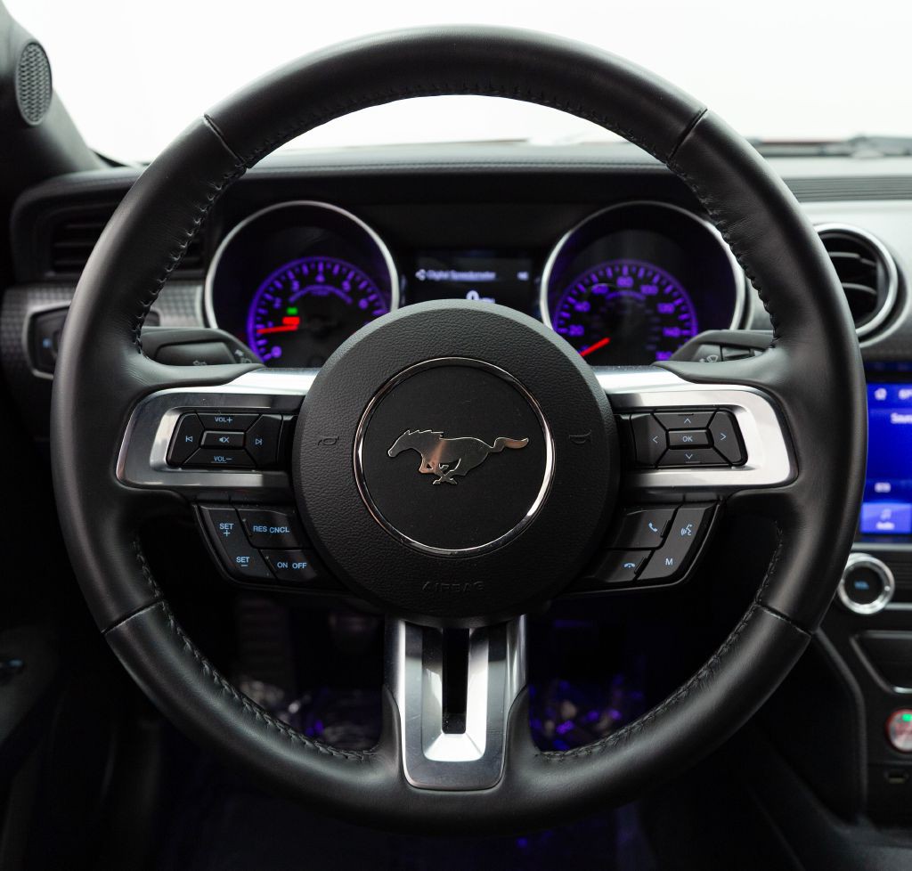 2020 Ford Mustang Image 43