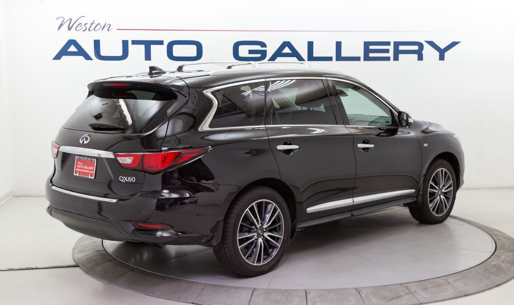 2017 INFINITI QX60 Image 5