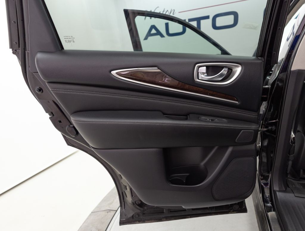 2017 INFINITI QX60 Image 37