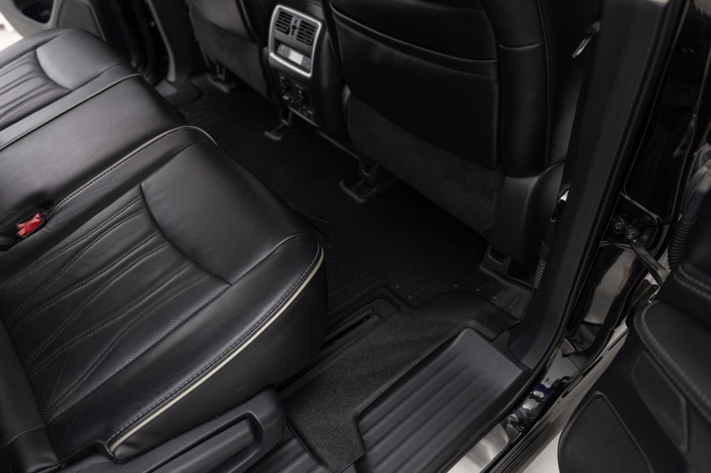 2017 INFINITI QX60 Image 43