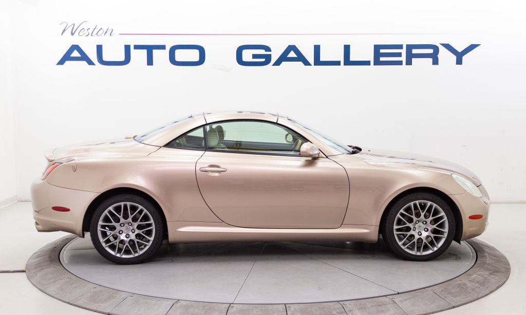 2005 Lexus SC Image 6