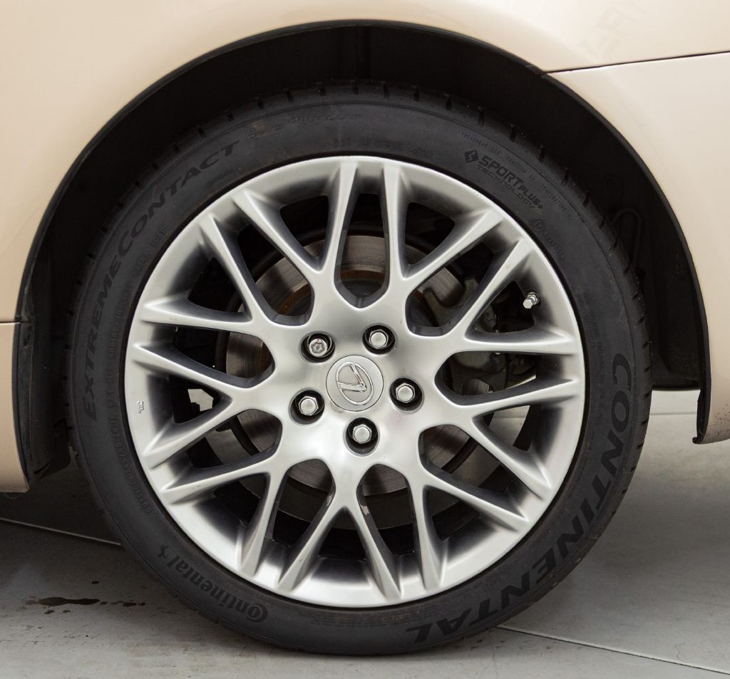 2005 Lexus SC Image 20