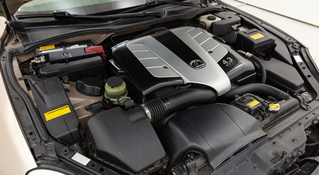 2005 Lexus SC Image 23