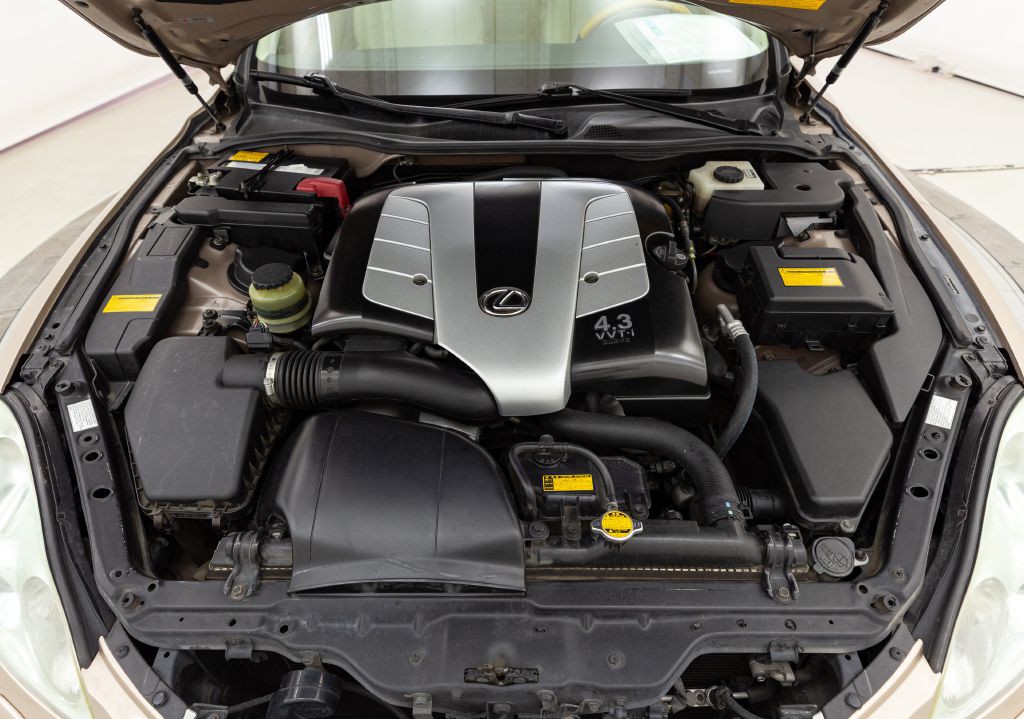 2005 Lexus SC Image 24