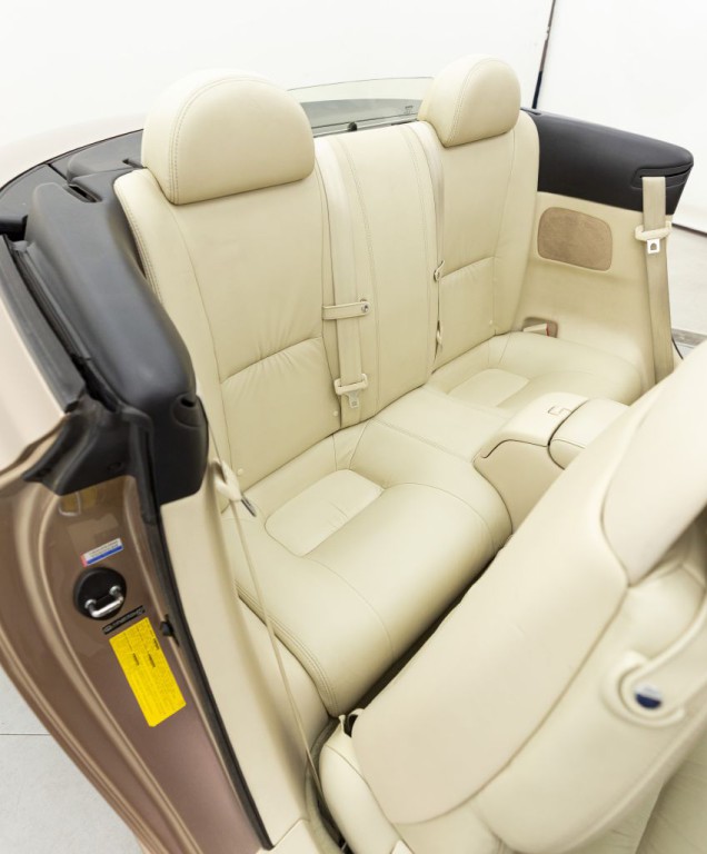 2005 Lexus SC Image 37