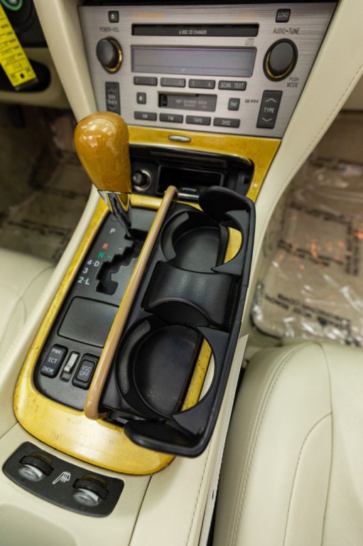 2005 Lexus SC Image 44