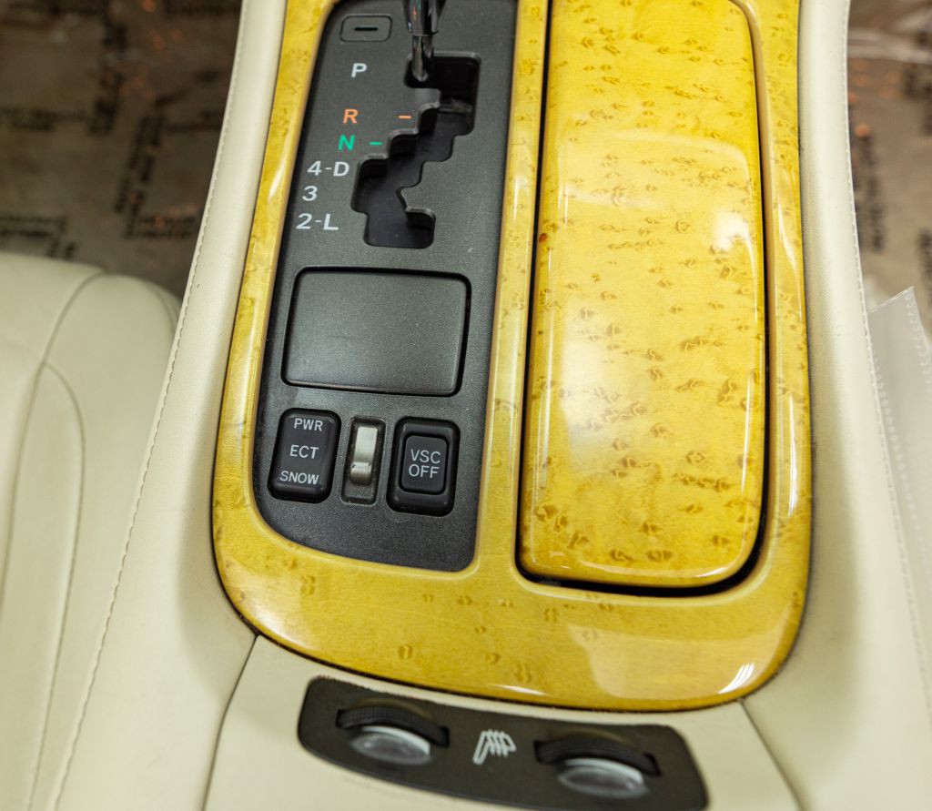 2005 Lexus SC Image 47