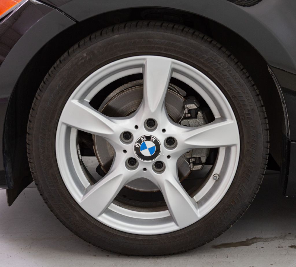 2013 BMW 1 Series Image 19