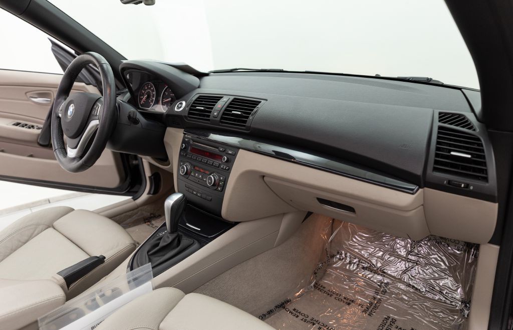 2013 BMW 1 Series Image 33