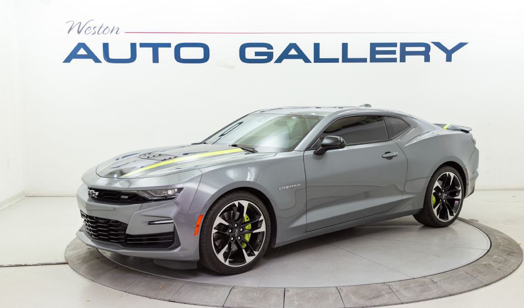 2021 Chevrolet Camaro Image 1