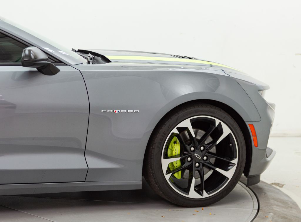 2021 Chevrolet Camaro Image 17