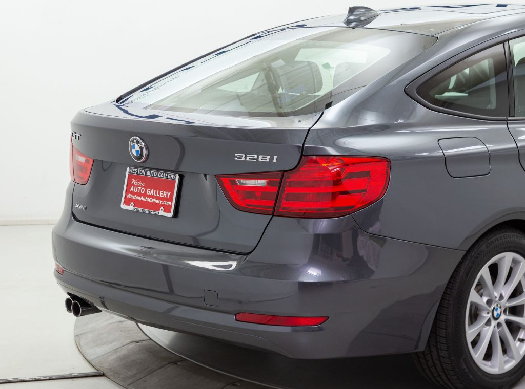 2014 BMW 3 Series Image 14