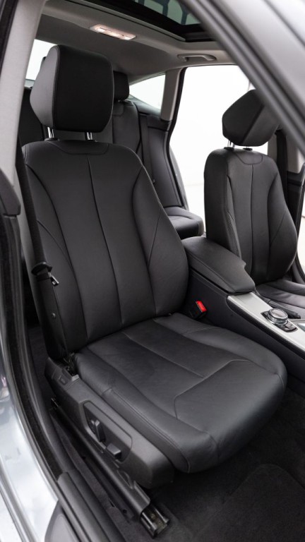 2014 BMW 3 Series Image 38