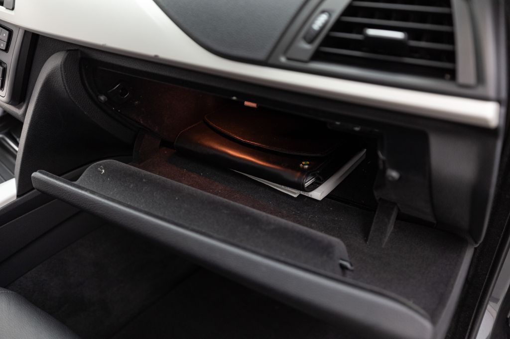 2014 BMW 3 Series Image 41