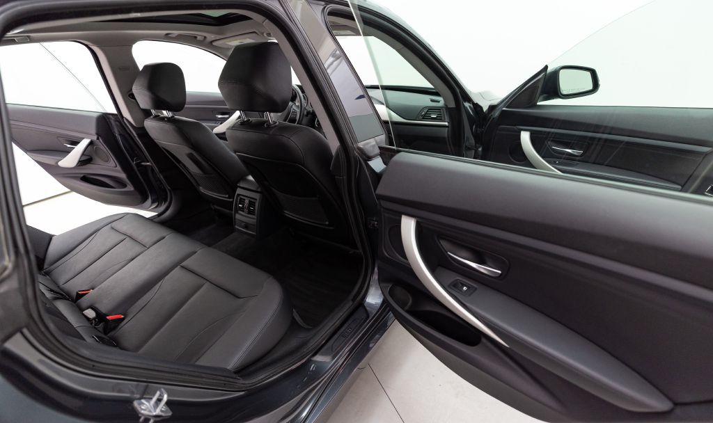 2014 BMW 3 Series Image 49