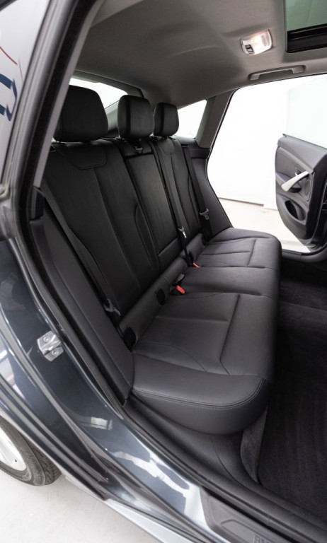 2014 BMW 3 Series Image 51