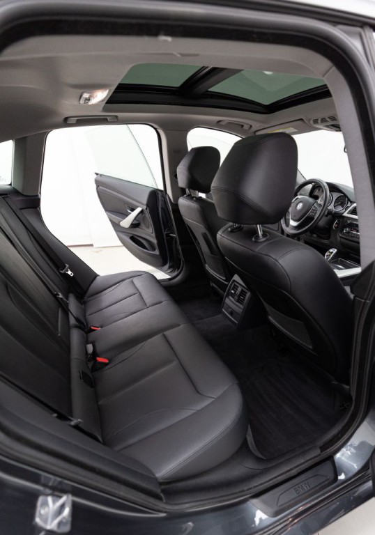 2014 BMW 3 Series Image 52