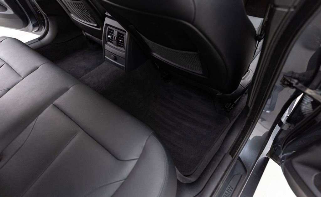 2014 BMW 3 Series Image 53