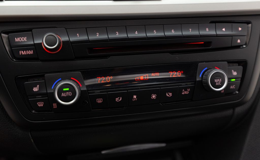 2014 BMW 3 Series Image 59