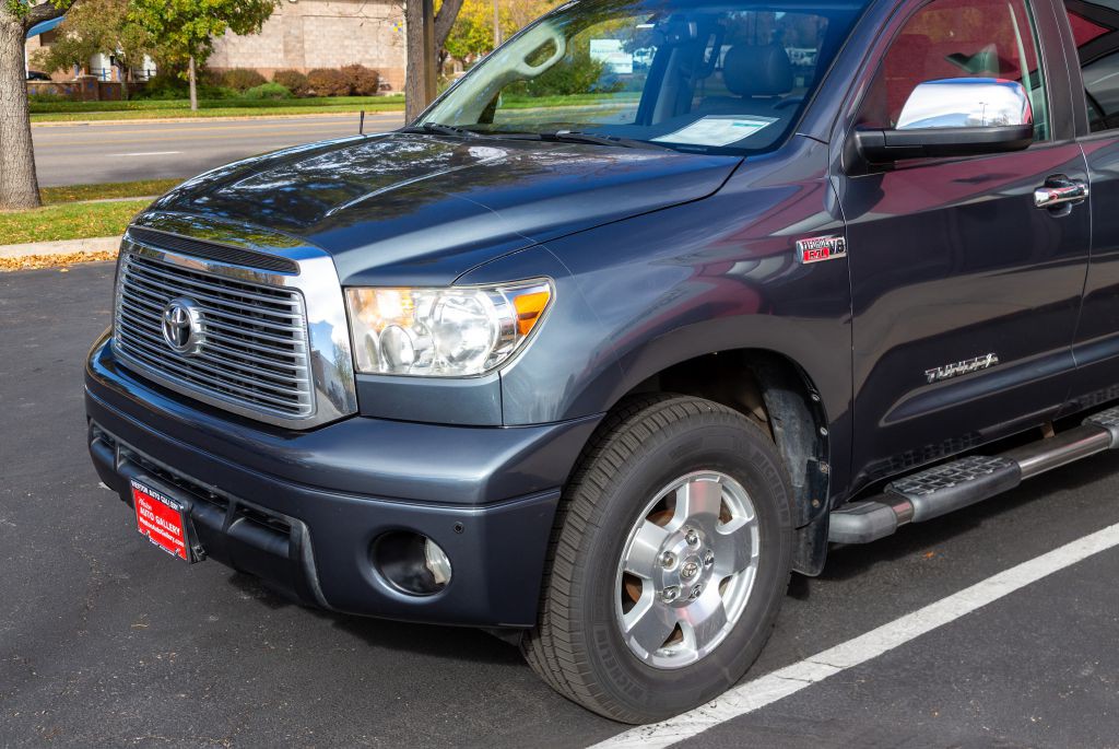 2010 Toyota Tundra Image 2