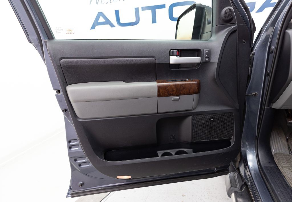 2010 Toyota Tundra Image 30