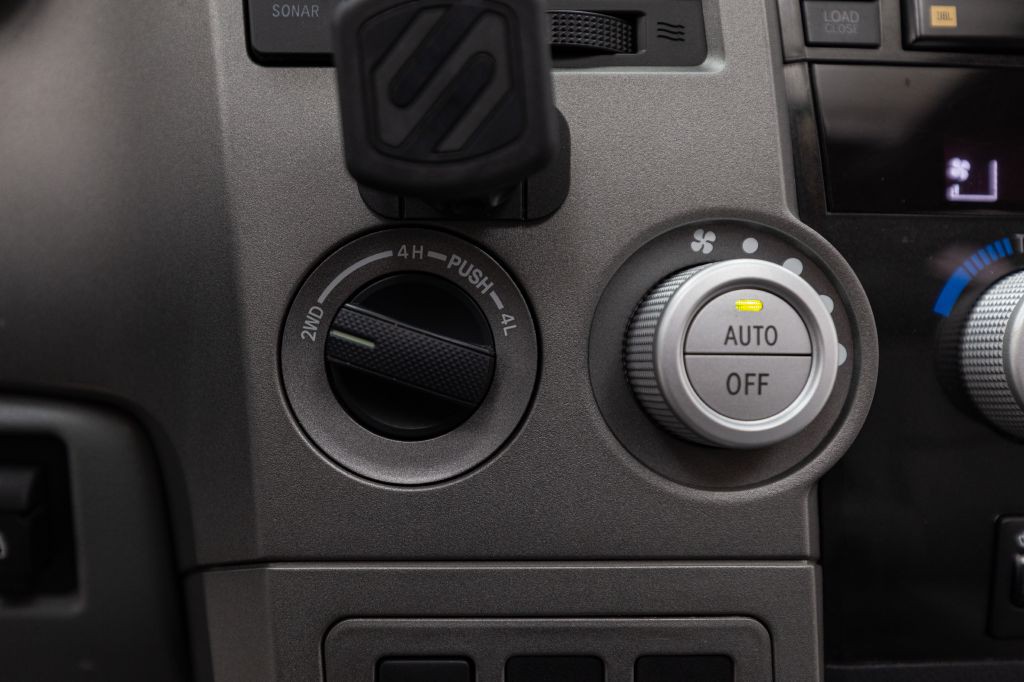 2010 Toyota Tundra Image 63