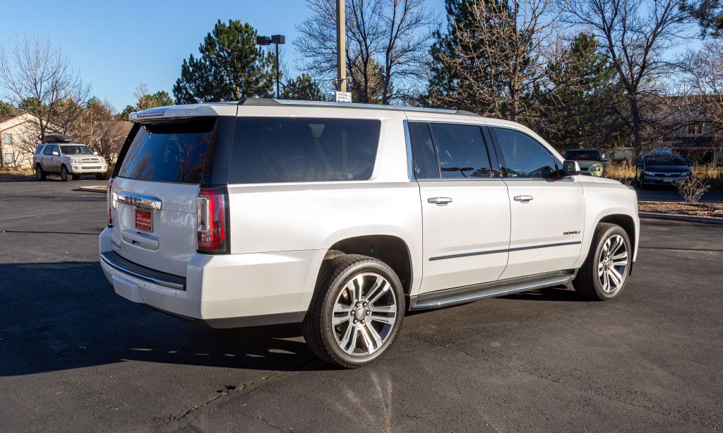2018 GMC Yukon Image 4