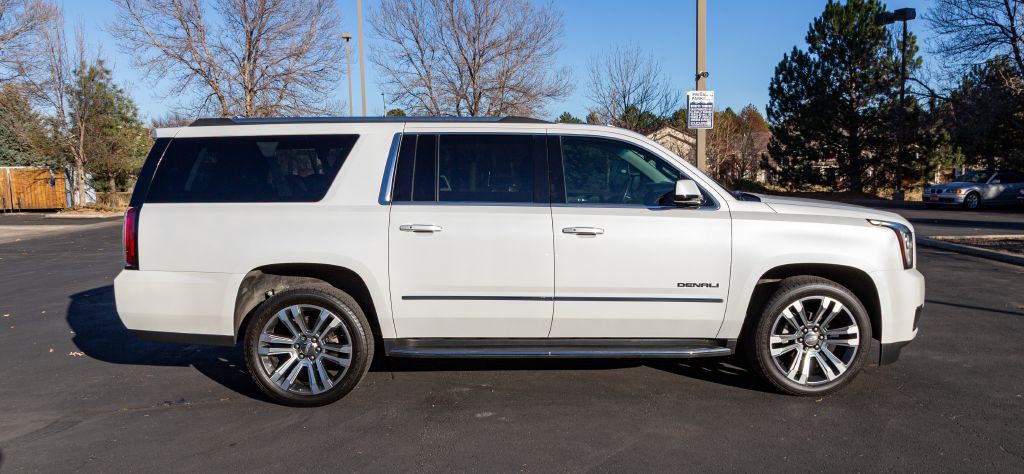 2018 GMC Yukon Image 5