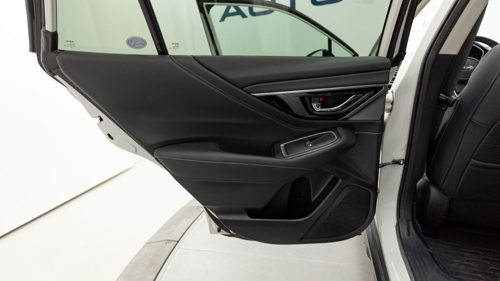 2022 Subaru Outback Image 40