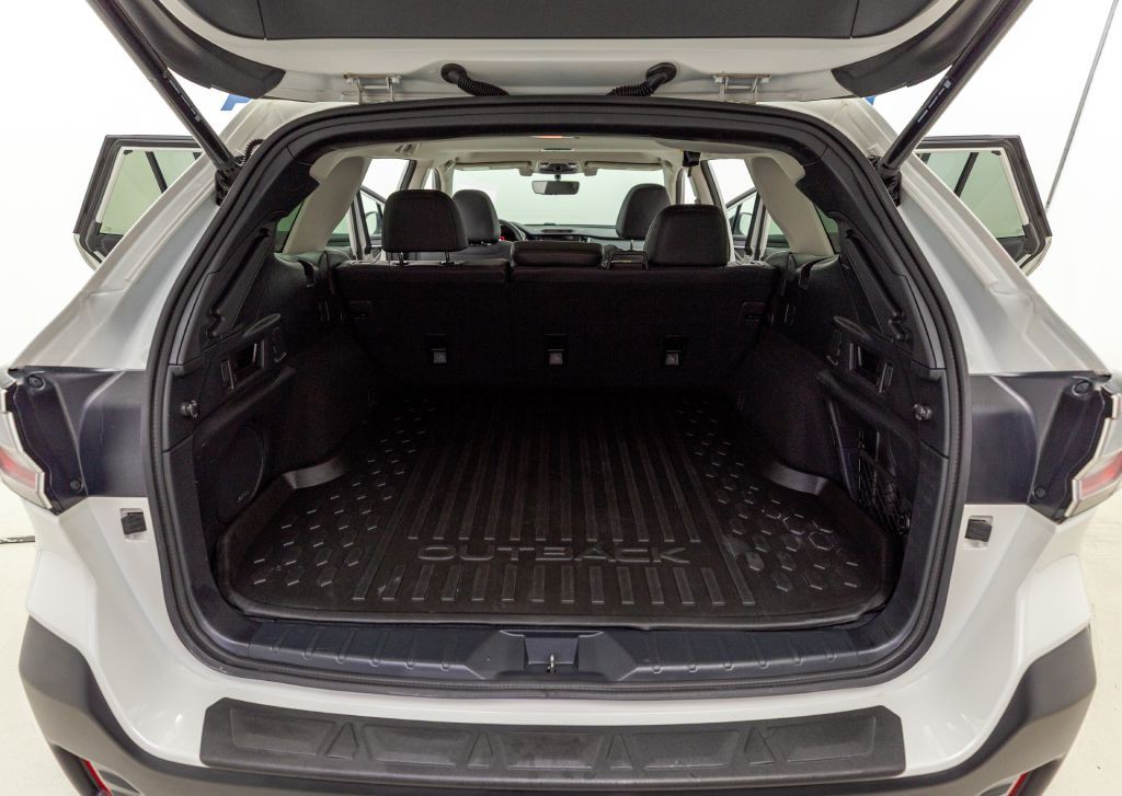 2022 Subaru Outback Image 65