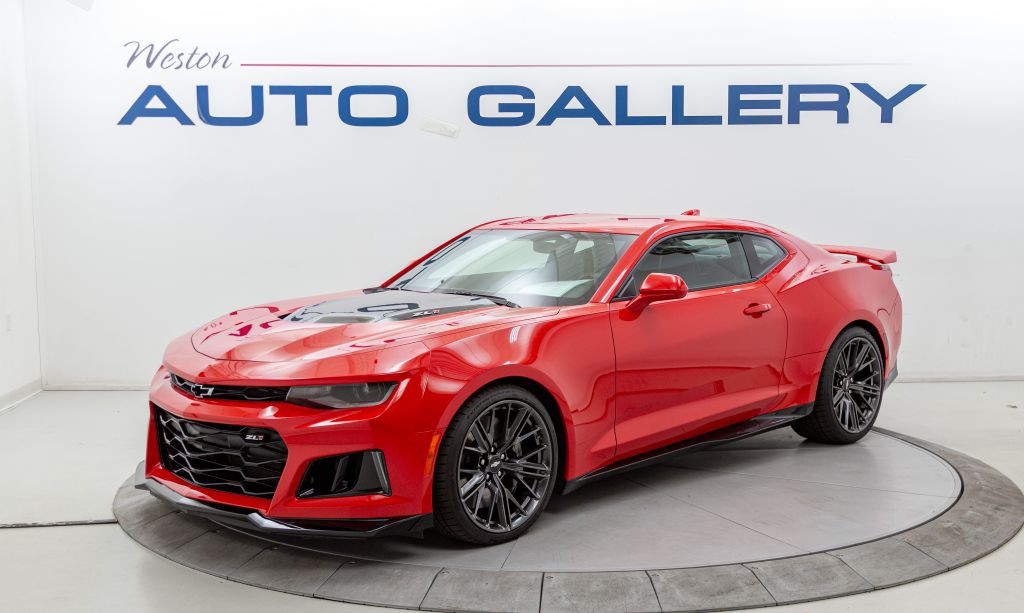 2018 Chevrolet Camaro Image 1