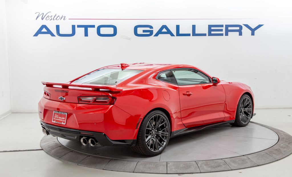 2018 Chevrolet Camaro Image 5