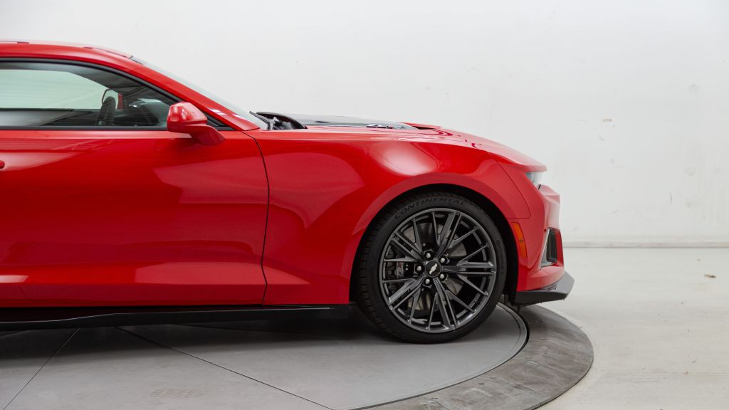 2018 Chevrolet Camaro Image 17