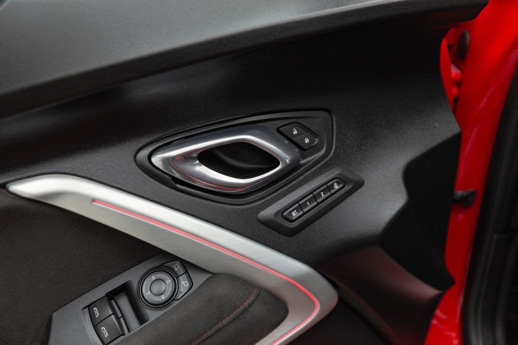 2018 Chevrolet Camaro Image 29