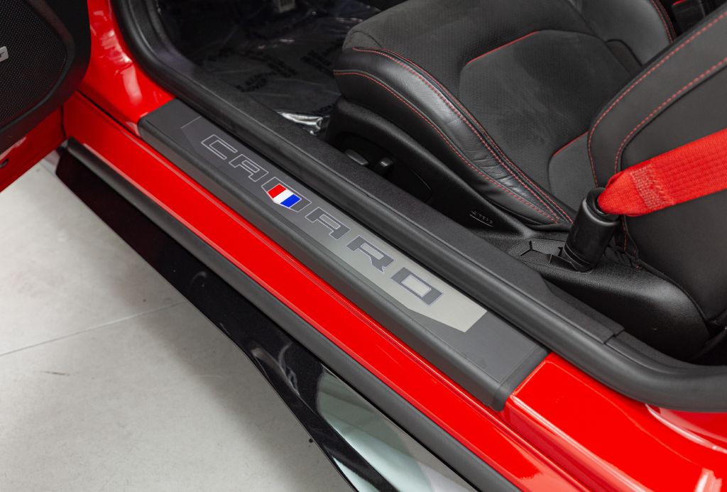 2018 Chevrolet Camaro Image 32