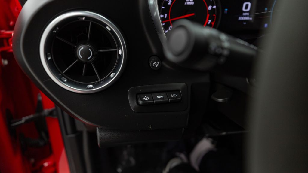 2018 Chevrolet Camaro Image 60